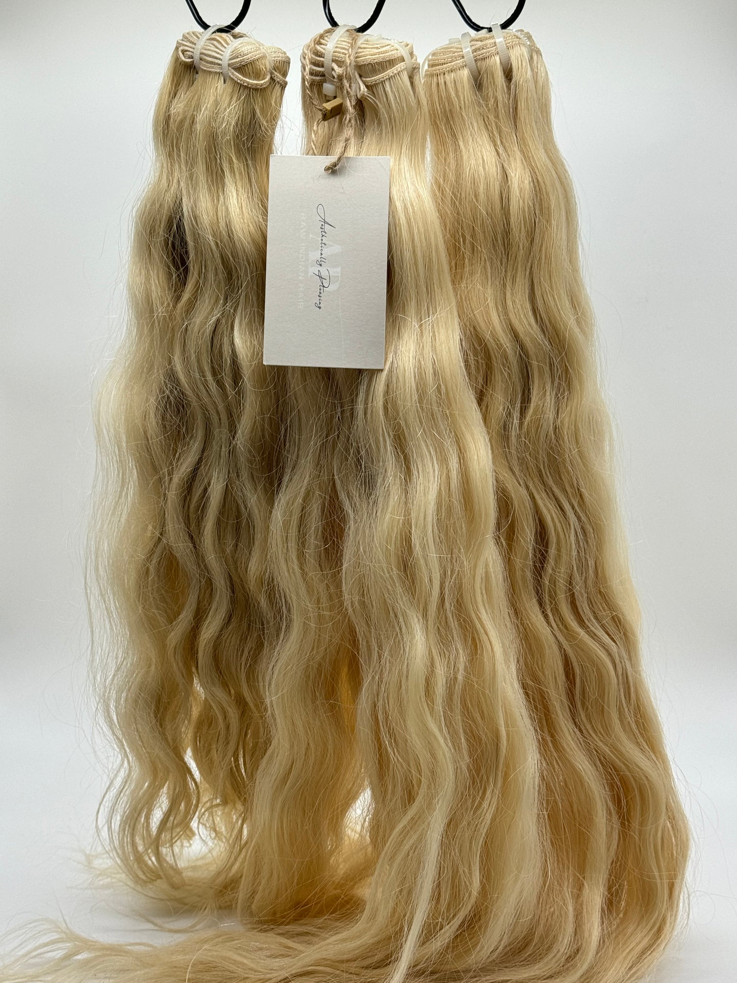 Raw 613 (Blonde) Wavy